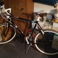 bici ibrida uomo 28" 21 v