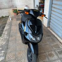 Piaggio zip sp 180