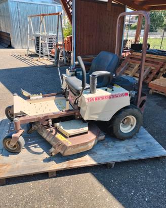 Trattorino Tagliaerba Grasshopper 124