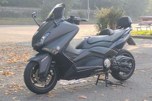YAMAHA T Max 530