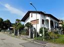 splendida-villa-con-giardino-e-ampio-terrazzo