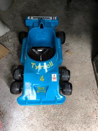 Macchina da corsa a spinta anni '70