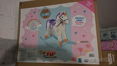 unicorno a dondolo