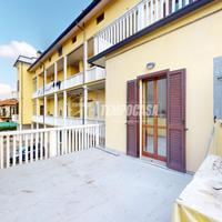 BILOCALE CON TERRAZZO CANTINE E BOX