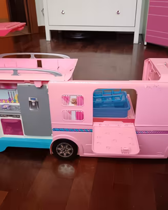 Camper di Barbie