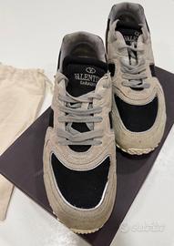 Valentino Garavani Rockrunner Low-Top Sneaker Tg 4