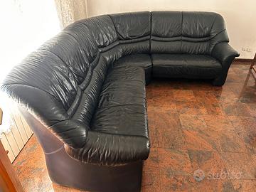 Divano angolare pelle