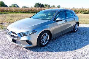 Mercedes-benz A 180 d Automatic Premium EDITION