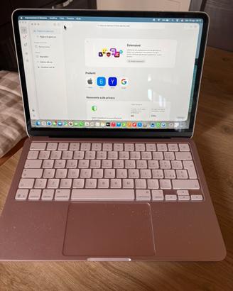 Mac book Apple A18 pro 8GB