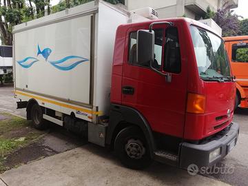 Veicolo commerciale nissan atleon usato