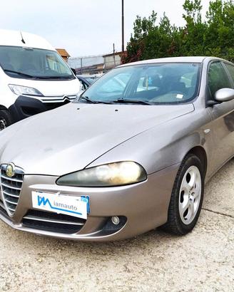 ALFA ROMEO 147 1.9jtm 120cv CLIMA STEREO FENDINE