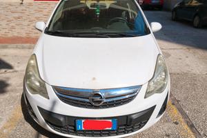 Opel corsa anno 2013