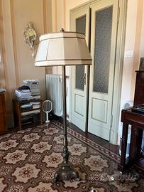 Lampada da terra liberty in ottone