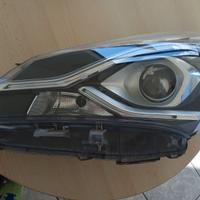 FARO ANTERIORE SX X YARIS ANNO 2016 /17/18