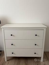 Mobile Cassettiera Ikea Hemnes bianco
