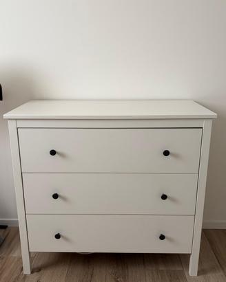 Mobile Cassettiera Ikea Hemnes bianco