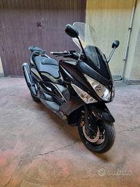 Yamaha T Max BLACK