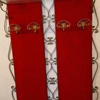 porta abiti a muro del 900