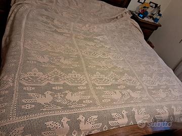 Copriletto fatto a mano