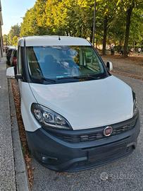 autocarro fiat doblò
