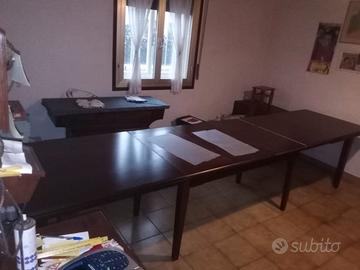 Tavolo allungabile in legno