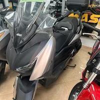 Yamaha X-Max 400 - 2017 - PERMUTE