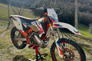Ktm exc 300 six days 2016