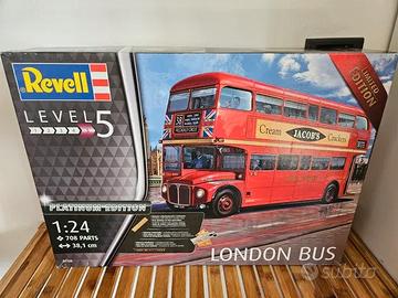 Revell London Bus Kit 1:24 Platinum Edition