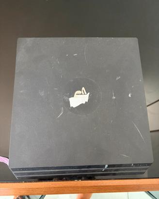 PS4 PRO  totalmente funzionante