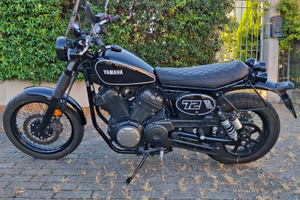 Yamaha SCR 950