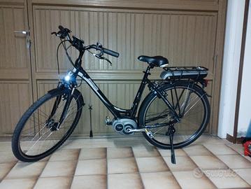 bici elettrica city bike Lombardo