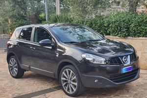 Nissan Qashqai 2,0 4x4 150cv automatica 
