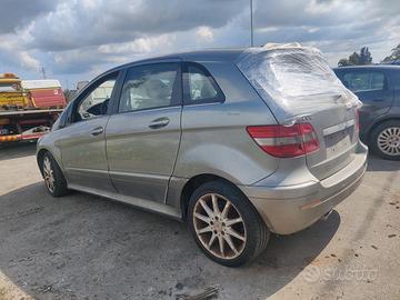 Mercedes classe b w245 b 200 cdi 140cv ricambi-