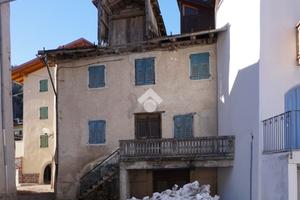 CASA SEMINDIPENDENTE A CAVEDAGO