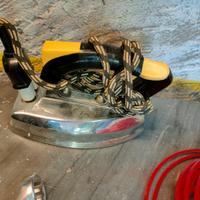 Ferro da stiro antico