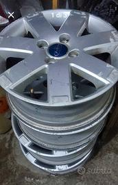 Cerchi in lega Ford
