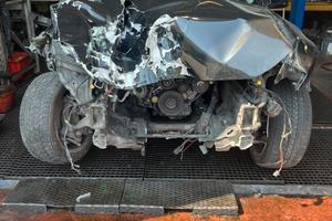 Bmw serie 5 del 2012 F10 per ricambi