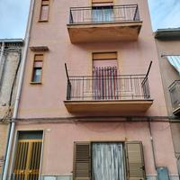 Intero stabile vallelunga pratameno, caltanissetta