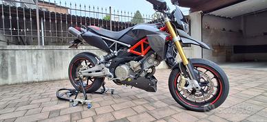 Aprilia dorsoduro 750 factory