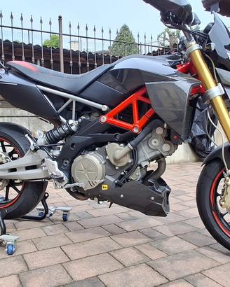 Aprilia dorsoduro 750 factory