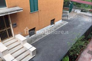 Locale uso magazzino e garage