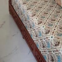 struttura in legno di noce per divani marocchini