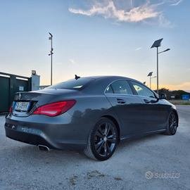 Mercedes-benz CLA 200 CDI Sport 136 Cv Berlina