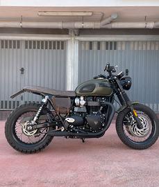 Triumph Bonneville T120 Black