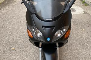 scooter Piaggio x9 