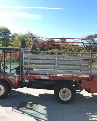 Carica fieno per motoagricola