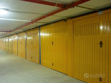 Garage in zona centrale Via Po