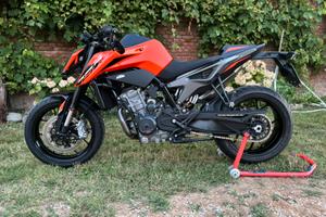 KTM 790 Duke