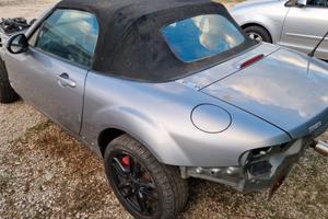 Mazda MX-5 MK3 SE 2009 per ricambi (2a)