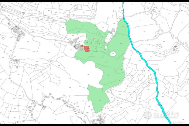 Rustico con terreno a bagnone(MS)